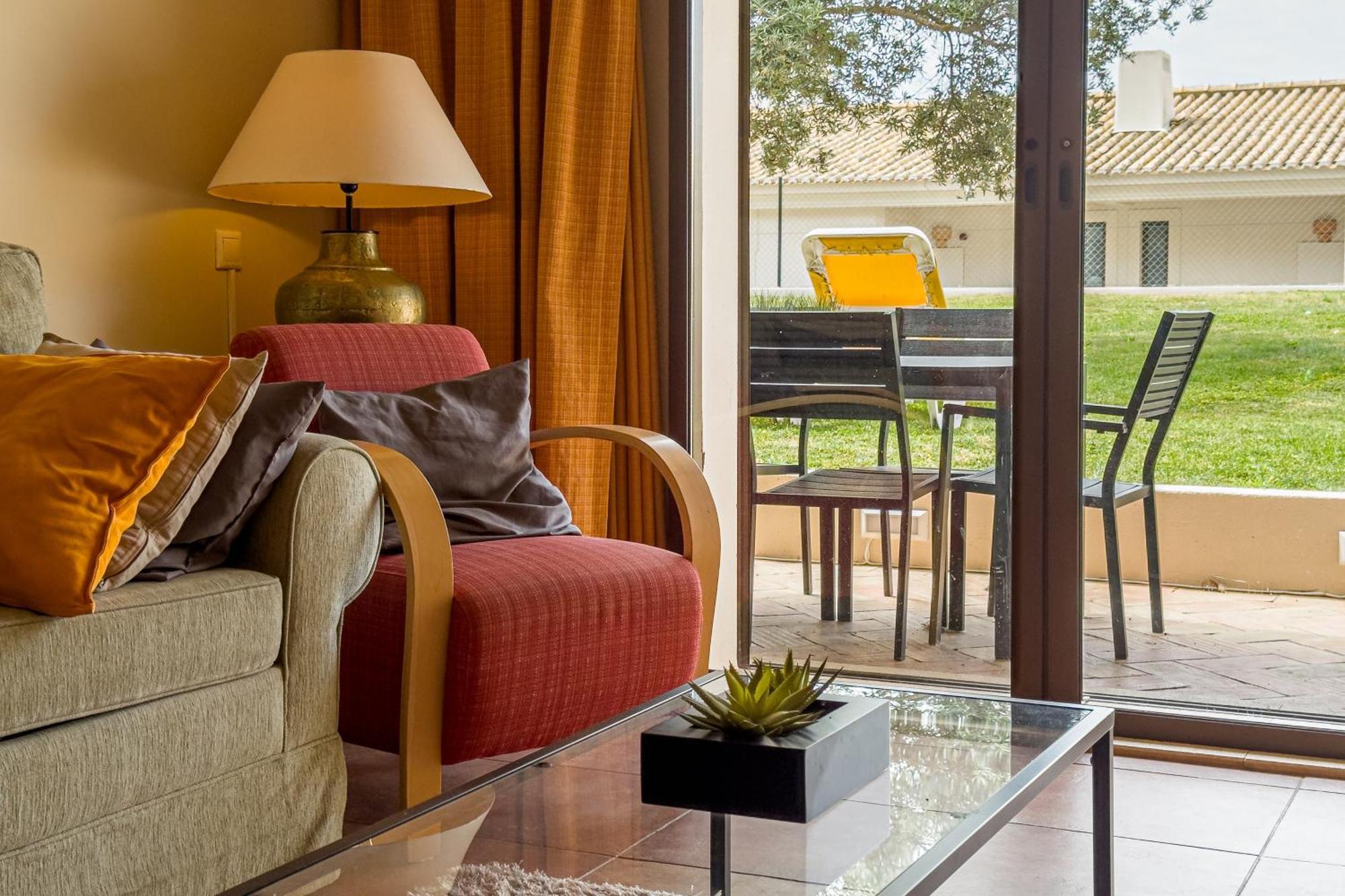 Apartment With 2 Bedrooms, 2M To The Beach Armação de Pêra Exterior foto