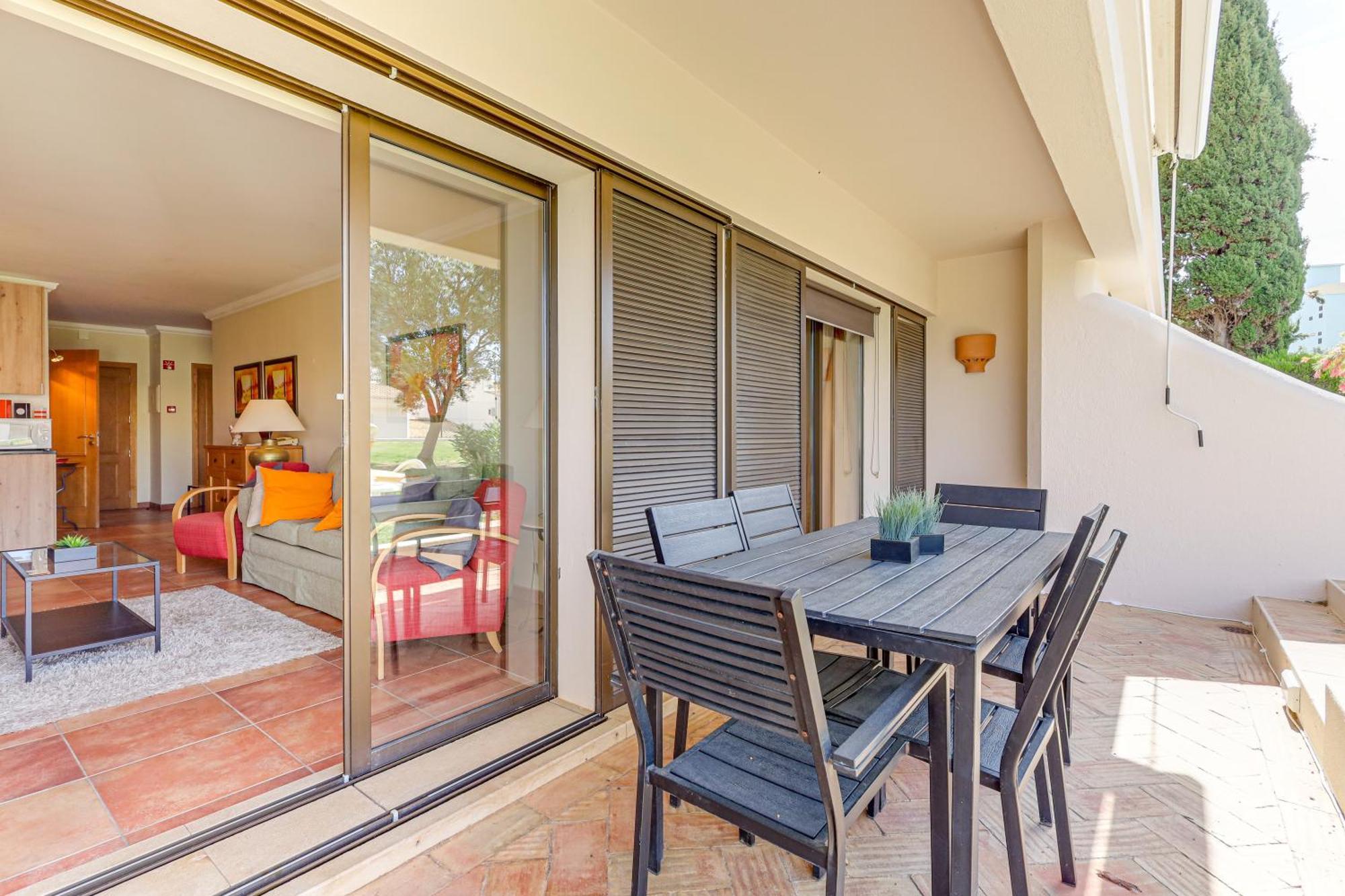 Apartment With 2 Bedrooms, 2M To The Beach Armação de Pêra Exterior foto